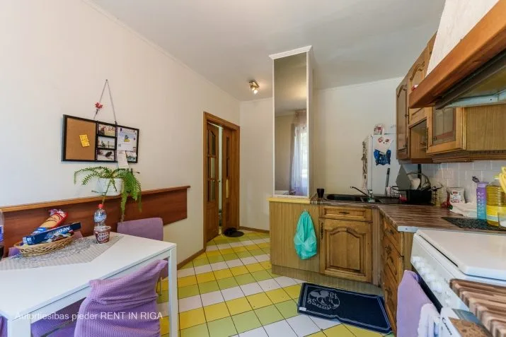 Pārdod dzīvokli, Rostokas iela 6, Rīga, Kreisais krasts, Zolitūde / 77 000 € 10