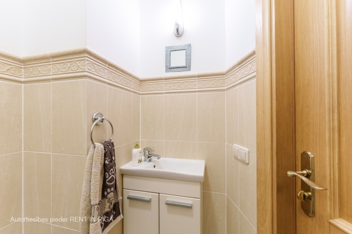 Izīrē dzīvokli, Baznīcas iela 35, Rīga, Labais krasts, Centrs / 2 300 € 33