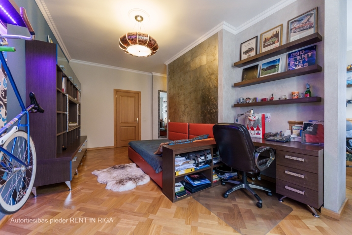 Izīrē dzīvokli, Baznīcas iela 35, Rīga, Labais krasts, Centrs / 2 300 € 22