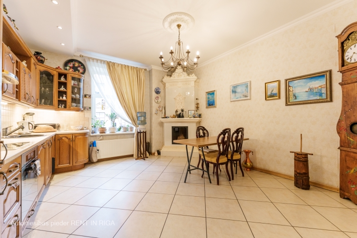 Izīrē dzīvokli, Baznīcas iela 35, Rīga, Labais krasts, Centrs / 2 300 € 14