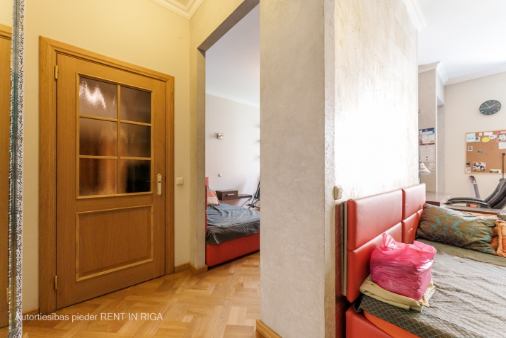 Izīrē dzīvokli, Baznīcas iela 35, Rīga, Labais krasts, Centrs / 2 300 € 26