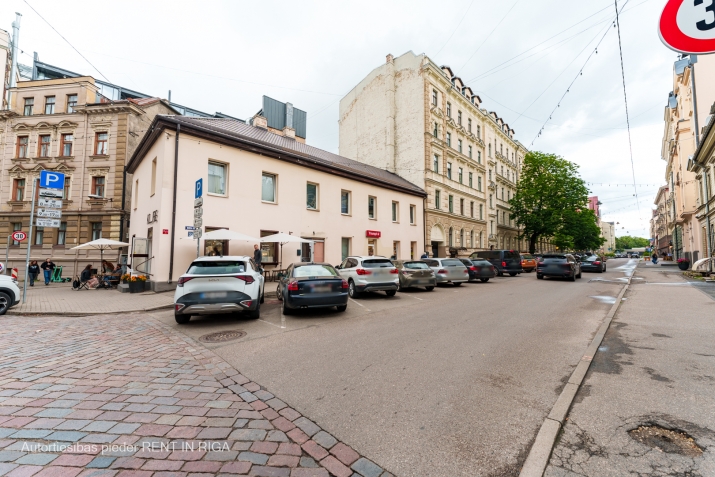 Izīrē dzīvokli, Baznīcas iela 35, Rīga, Labais krasts, Centrs / 2 300 € 38