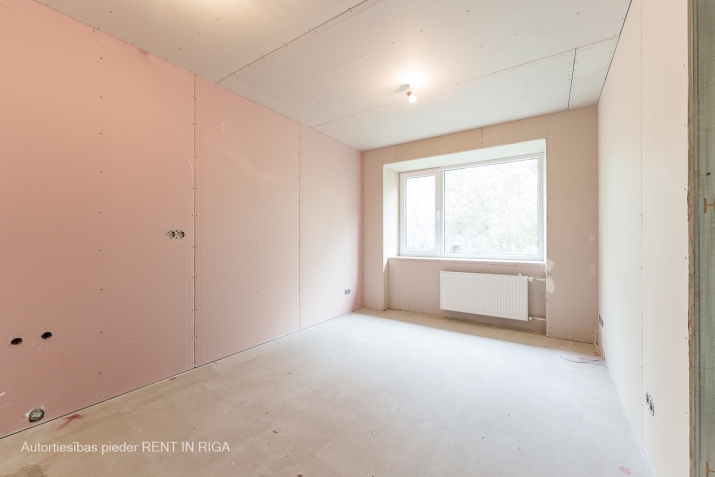 Pārdod dzīvokli, Ezermalas iela 4, Rīga, Labais krasts, Mežaparks / 38 364 € 1