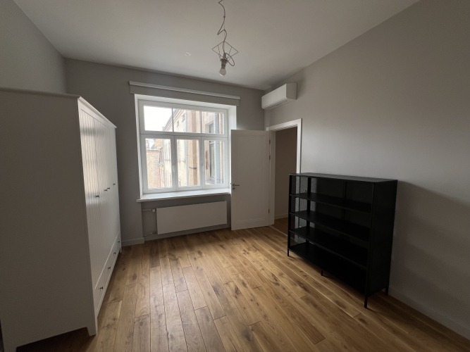 Izīrē dzīvokli, Dzirnavu iela 74, Rīga, Labais krasts, Centrs / 950 € 6
