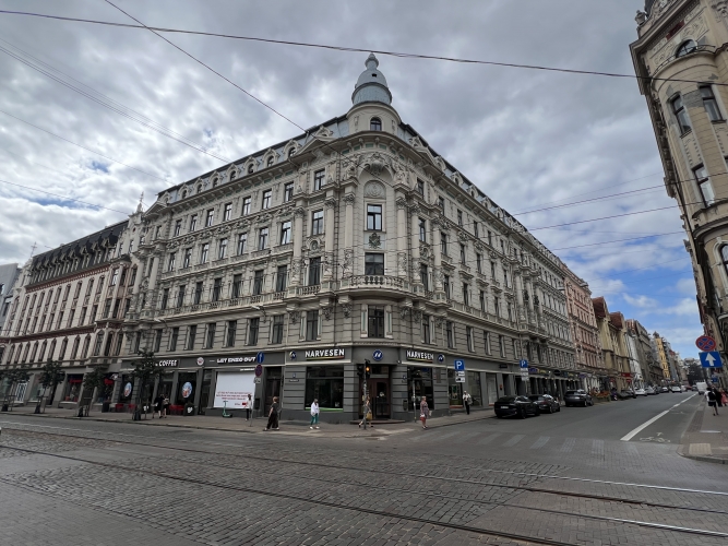 Izīrē dzīvokli, Dzirnavu iela 74, Rīga, Labais krasts, Centrs / 950 € 15