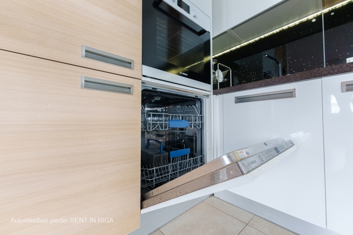 Grostonas iela 25 4