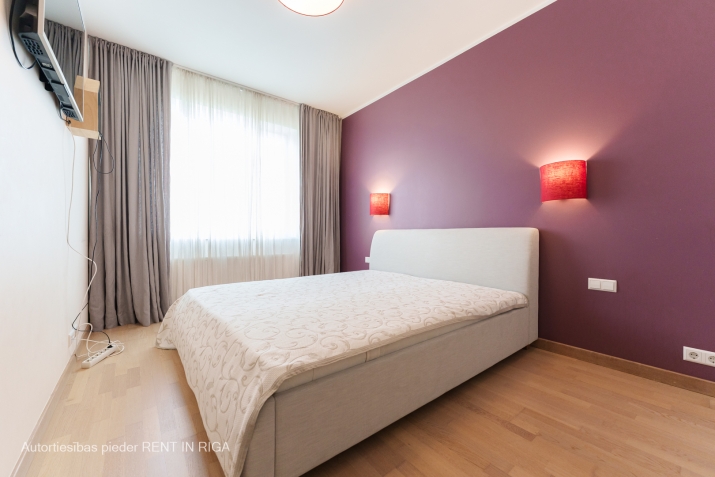 Izīrē dzīvokli, Grostonas iela 25, Rīga, Labais krasts, Centrs / 1 090 € 8