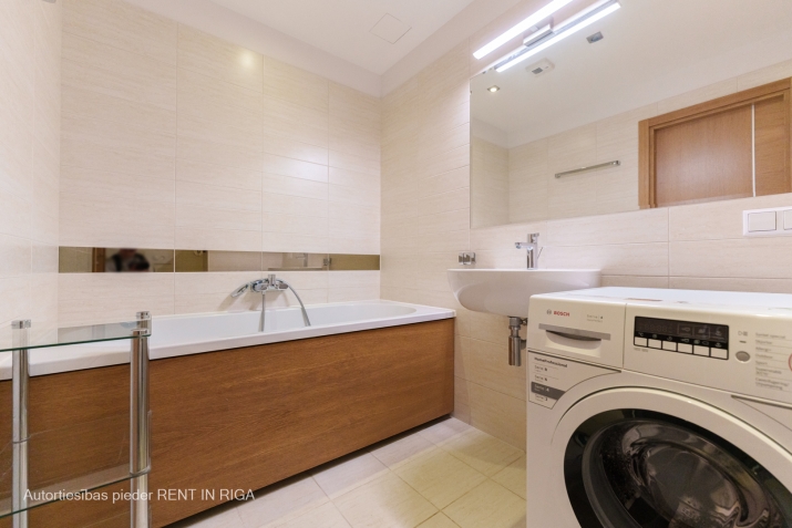 Izīrē dzīvokli, Grostonas iela 25, Rīga, Labais krasts, Centrs / 1 090 € 15