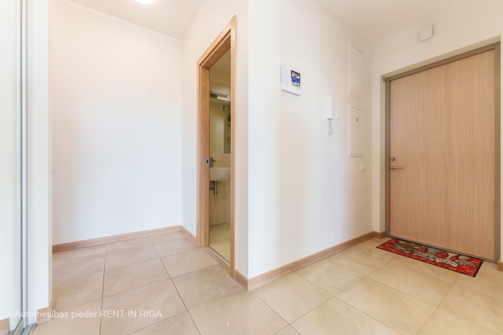 Izīrē dzīvokli, Grostonas iela 25, Rīga, Labais krasts, Centrs / 1 090 € 19