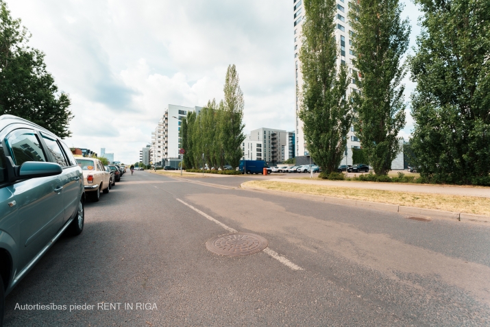 Izīrē dzīvokli, Grostonas iela 25, Rīga, Labais krasts, Centrs / 1 090 € 24
