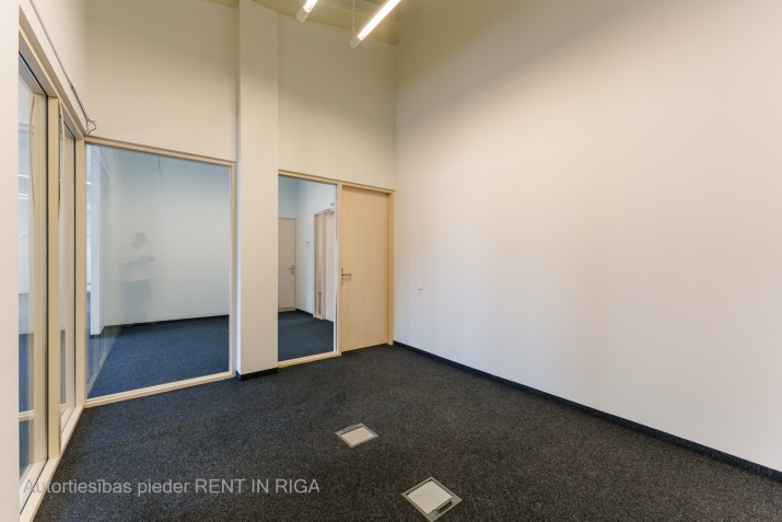 Izīrē biroju, Zemitāna iela 2b, Rīga, Labais krasts, Centrs / 1 950 € 12