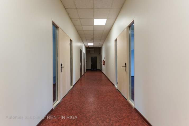 Izīrē biroju, Zemitāna iela 2b, Rīga, Labais krasts, Centrs / 1 950 € 28