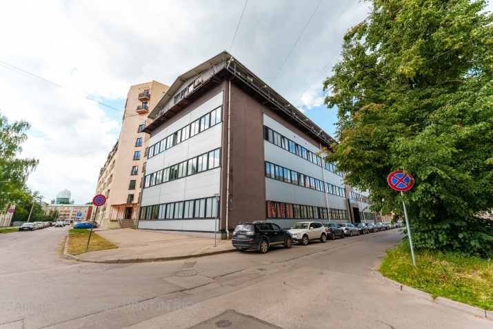 Izīrē biroju, Zemitāna iela 2b, Rīga, Labais krasts, Centrs / 1 950 € 33