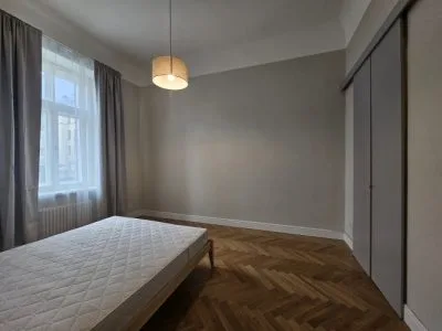 Izīrē dzīvokli, Kr.Valdemāra iela 27/29, Rīga, Labais krasts, Centrs / 950 € 4