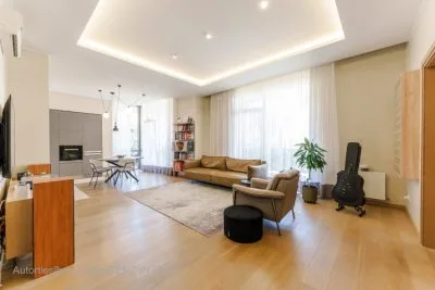 Pārdod dzīvokli, Miera iela 57A, Rīga, Labais krasts, Centrs / 390 000 € 3