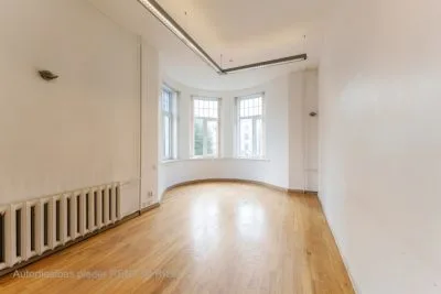 Izīrē tirdzniecības telpas, Baznīcas iela 31, Rīga, Labais krasts, Centrs / 2 355 € 6