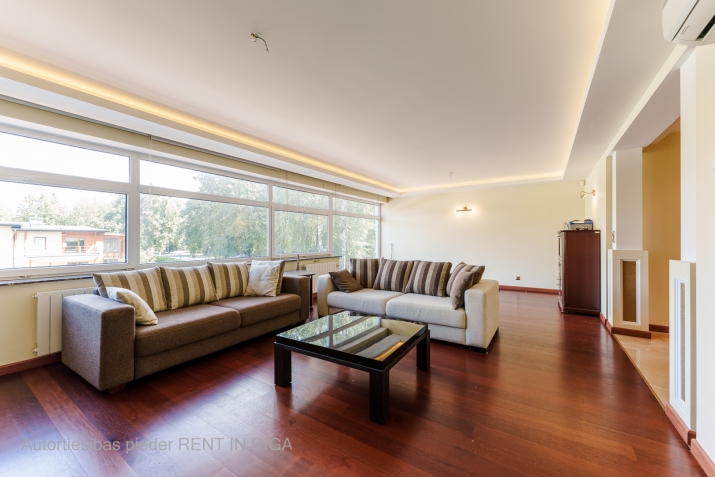 Pārdod dzīvokli, Mellužu prospekts iela 77, Jūrmala, Melluži / 229 000 € 10