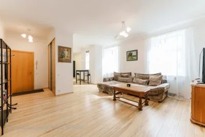 Pārdod dzīvokli, Vīlandes iela 16, Rīga, Labais krasts, Centrs / 189 000 € 1