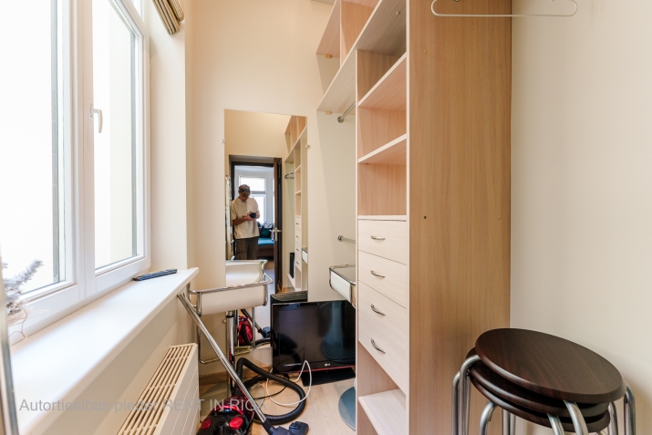 Izīrē dzīvokli, Rūpniecības iela 1, Rīga, Labais krasts, Centrs / 750 € 9