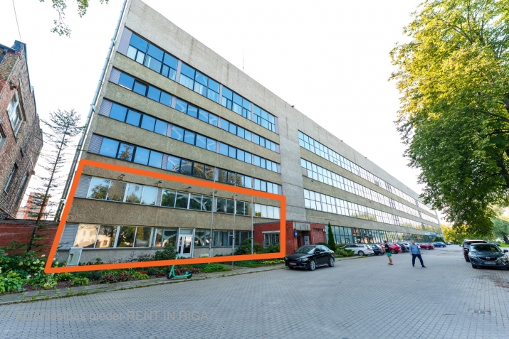 Deglava iela 46 1