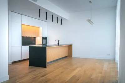 Izīrē māju, Jaunā Mežaparka iela 46, Rīga, Labais krasts, Mežaparks / 3 200 € 5