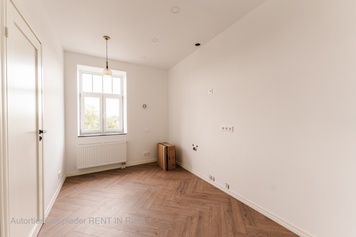 Pārdod dzīvokli, Matīsa iela 101, Rīga, Labais krasts, Centrs / 36 190 € 3