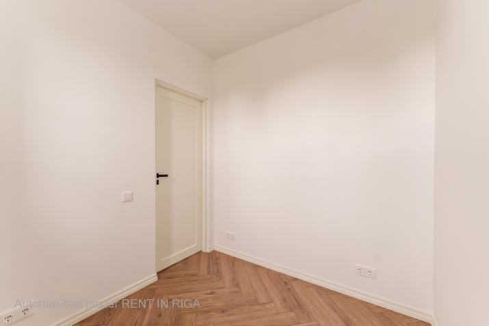 Pārdod dzīvokli, Matīsa iela 101, Rīga, Labais krasts, Centrs / 36 190 € 6