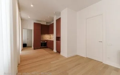 Pārdod dzīvokli, Raiņa bulvāris iela 27, Rīga, Centrs / 222440 € 1