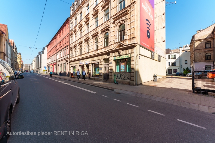 Izīrē biroju, Dzirnavu iela 91, Rīga, Labais krasts, Centrs / 1 350 € 24