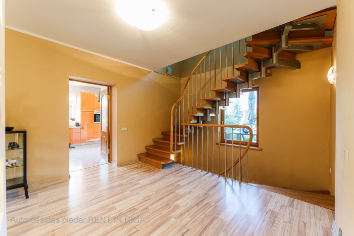 Pārdod māju, Svilpju iela 6, Carnikavas novads, Kalngale / 270 000 € 12