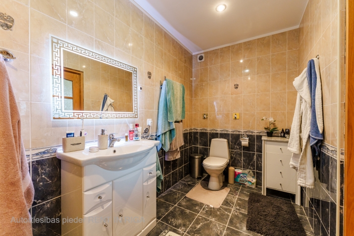 Pārdod māju, Svilpju iela 6, Carnikavas novads, Kalngale / 270 000 € 20