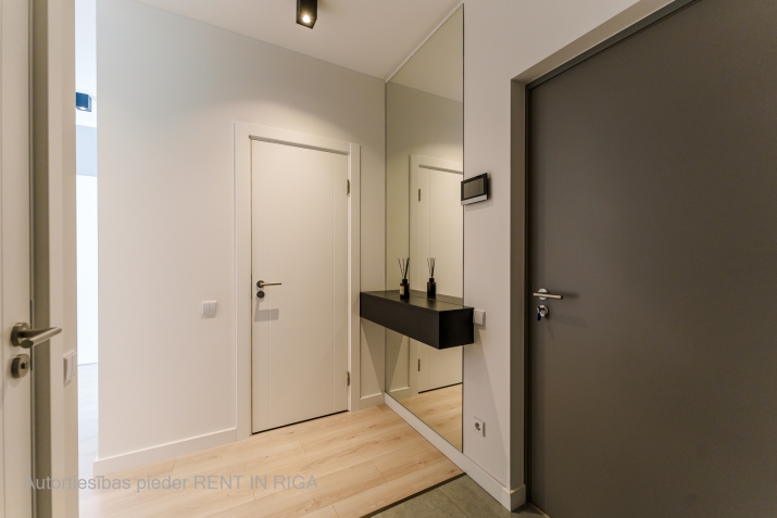 Pārdod dzīvokli, Pededzes iela 3, Rīga, Labais krasts, Centrs / 174 800 € 15