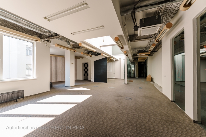 Izīrē biroju, Tērbatas iela 30, Rīga, Labais krasts, Centrs / 2 760 € 12