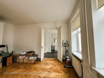 Pārdod dzīvokli, Dzirnavu iela 9, Rīga, Labais krasts, Centrs / 125 000 € 2