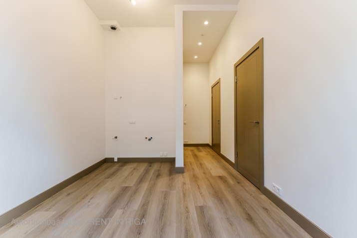 Pārdod dzīvokli, Marijas iela 4, Rīga, Labais krasts, Centrs / 122 223 € 6