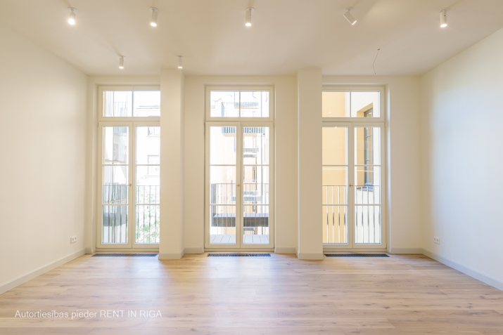 Izīrē dzīvokli, Vilandes iela 11, Rīga, Labais krasts, Centrs / 3 160 € 3