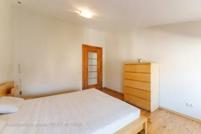 Izīrē dzīvokli, Skolas iela 4, Rīga, Centrs / 800 € 8