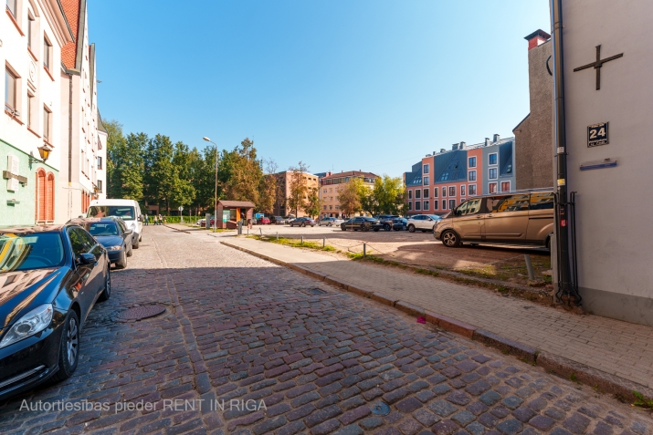Peldu iela 24 14