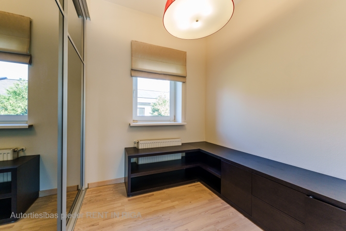 Izīrē māju, Ļaudonas iela 9, Rīga, Labais krasts, Dārzciems / 1 500 € 15