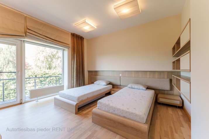Izīrē māju, Ļaudonas iela 9, Rīga, Labais krasts, Dārzciems / 1 500 € 20