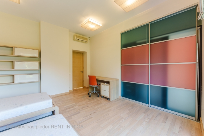 Izīrē māju, Ļaudonas iela 9, Rīga, Labais krasts, Dārzciems / 1 500 € 21