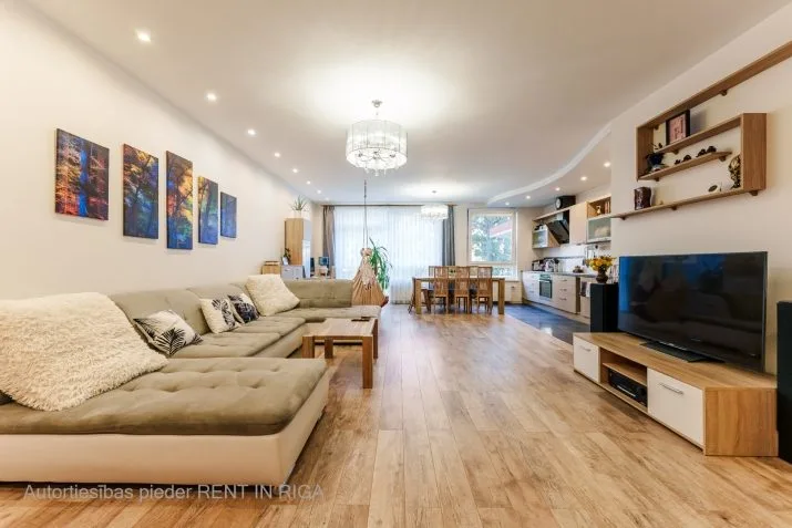 Pārdod dzīvokli, Ciemupes iela 1, Rīga, Labais krasts, Jugla / 162 000 € 1