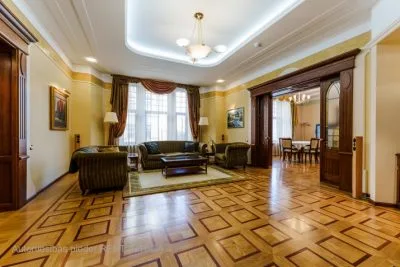 Izīrē dzīvokli, Pumpura iela 5, Rīga, Labais krasts, Centrs / 3 500 € 2