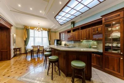 Izīrē dzīvokli, Pumpura iela 5, Rīga, Labais krasts, Centrs / 3 500 € 4