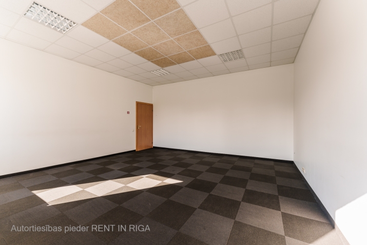 Šmerļa iela 3 3