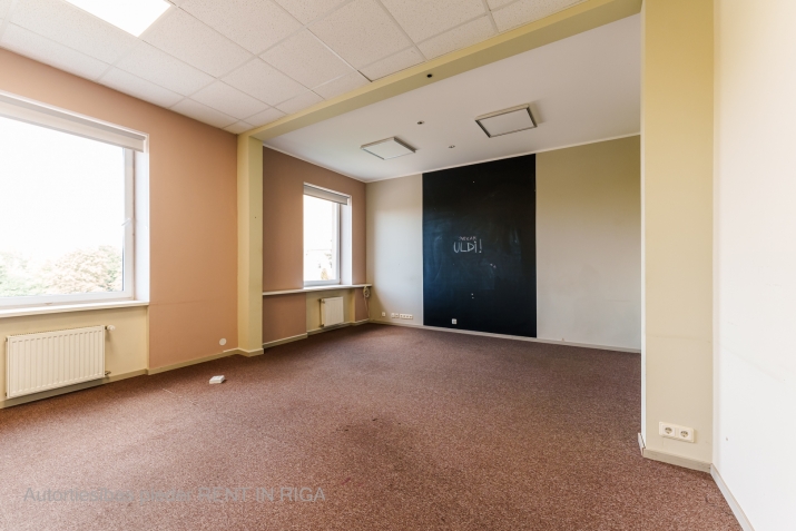 Šmerļa iela 3 5