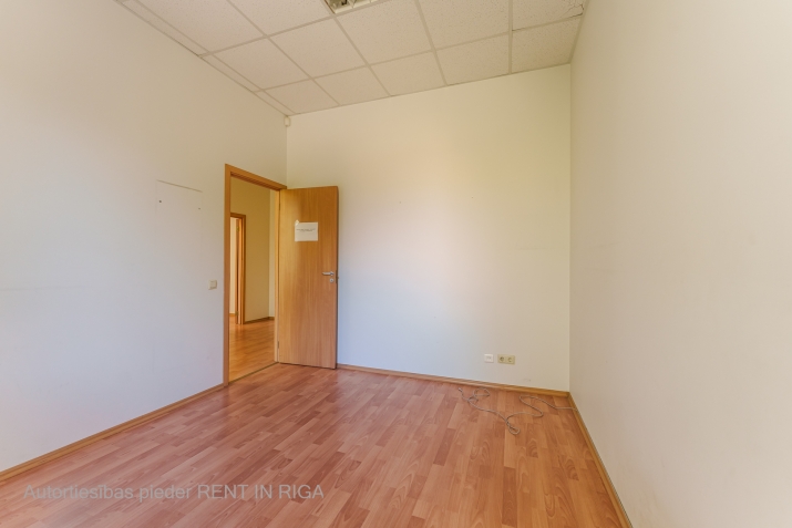 Šmerļa iela 3 5
