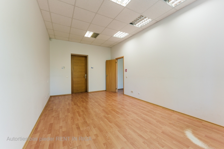 Šmerļa iela 3 4