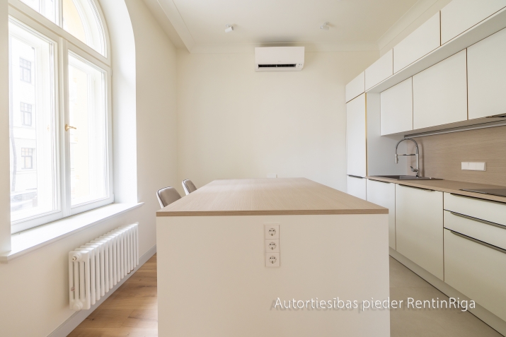 Izīrē biroju, Vilandes iela 11, Rīga, Labais krasts, Centrs / 4 200 € 22