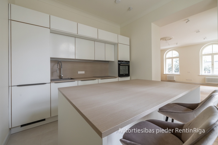 Izīrē biroju, Vilandes iela 11, Rīga, Labais krasts, Centrs / 4 200 € 23